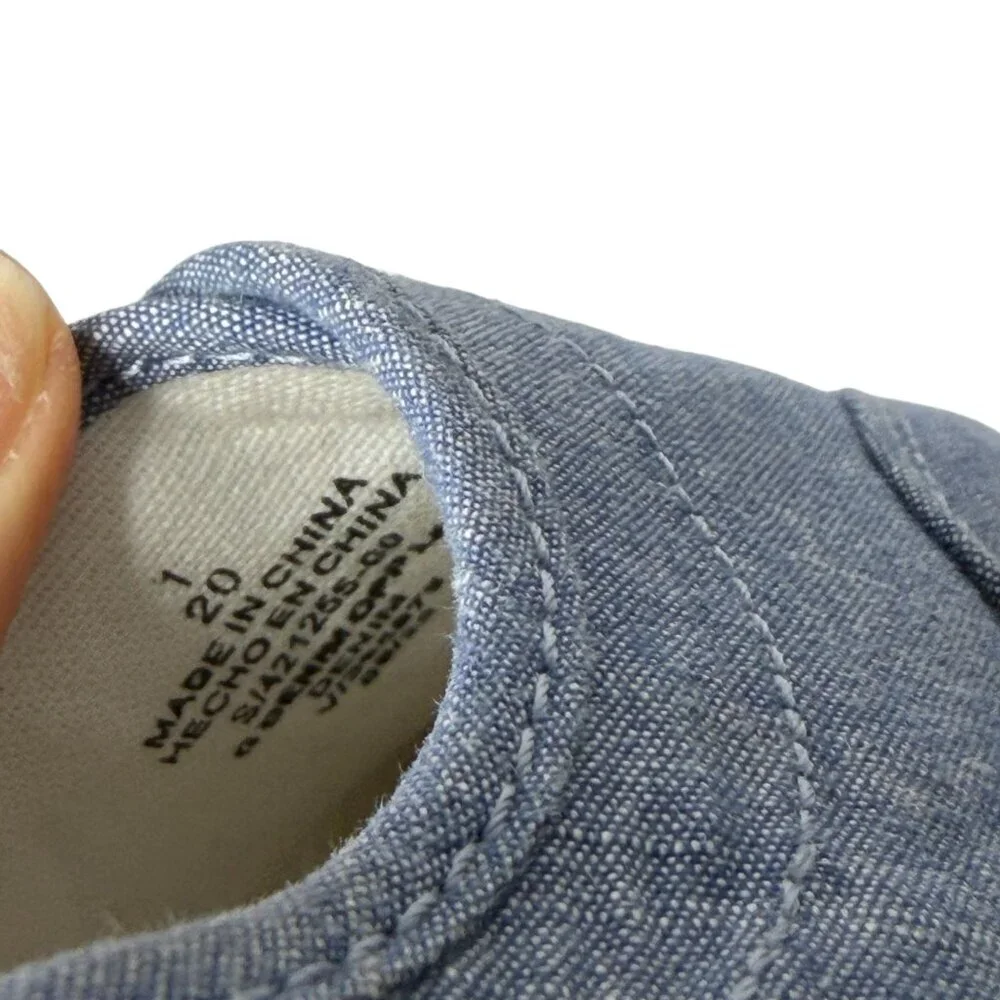 Old Navy Blue Pull On Slippers Size 1